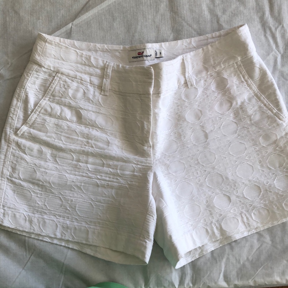 Vineyard Vines textured shorts-size 2